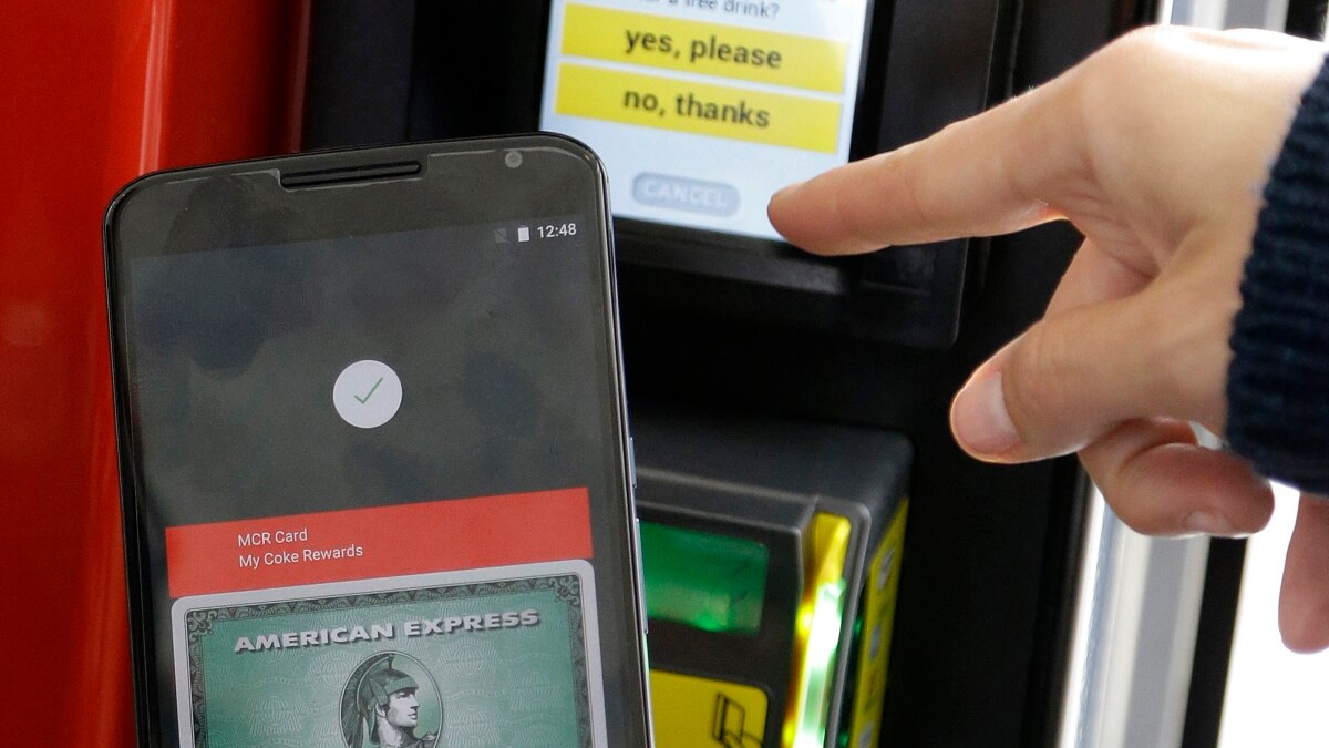 Mobile Wallets Offer Consumers Safety, Other Benefits