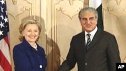 U.S. Secretary of State Hillary Clinton and Pakistan Foreign Minister Shah Mahmood Qureshi in Islamabad, Pakistan.