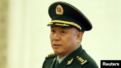 被中國當局帶走的現役上將王建平 (資料圖片)