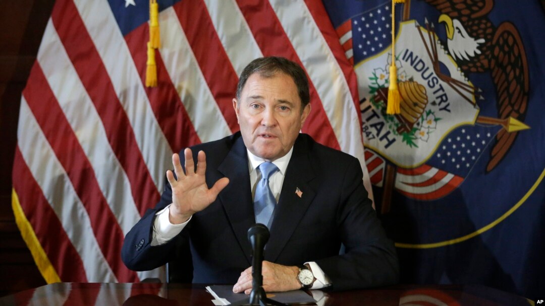 Gubernur Utah Gary Herbert berbicara dengan wartawan di Salt Lake City (5/2). (AP/Rick Bowmer)