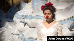 Lebanese Clown Troupe Marks Valentine's Day Amid Stink