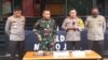 Pangdam Jaya Mayjen TNI Dudung Abdurachman dan Kapolda Metro Jaya Inspektur Jenderal Fadil Imran saat menggelar konferensi pers di Polda Metro Jaya, Senin, 7 Desember 2020. (Foto:VOA)