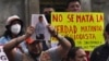 Comunicadores mexicanos protestan para llamar la atención a los asesinatos de periodistas en México el 9 de mayo de 2022. 