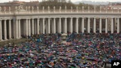 Cincirindon masu ibadar Ista a Rome