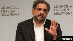 Pakistani Prime Minister Shahid Khaqan Abbasi answers a question during the panel discussion with the Council on Foreign Relations in Manhattan, New York, Sept, 20, 2017. 