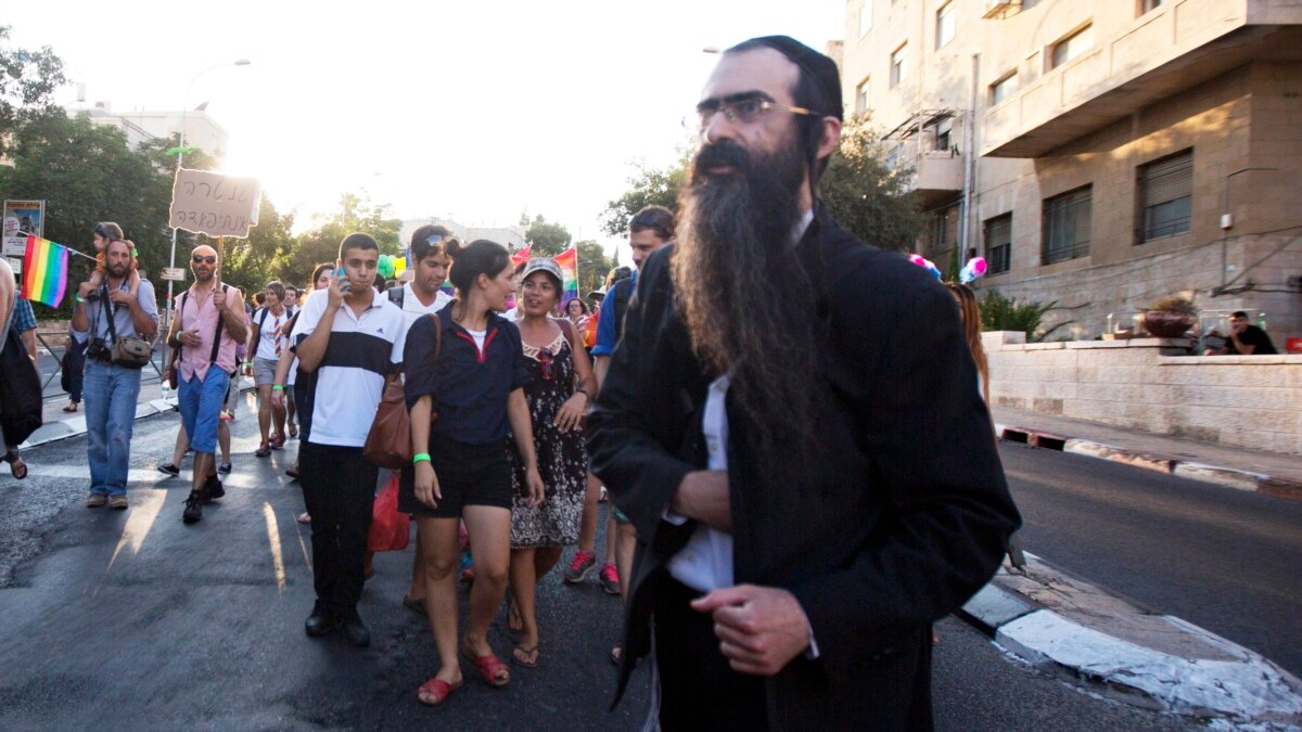 hasidic jewish man