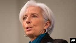 Kepala Dana Moneter Internasional (IMF) Christine Lagarde berbicara di Washington, Kamis (15/1).