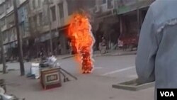 Demonstrasi dan aksi bakar diri yang terus dilakukan warga Tibet tidak menghasilkan banyak perubahan dari Tiongkok.