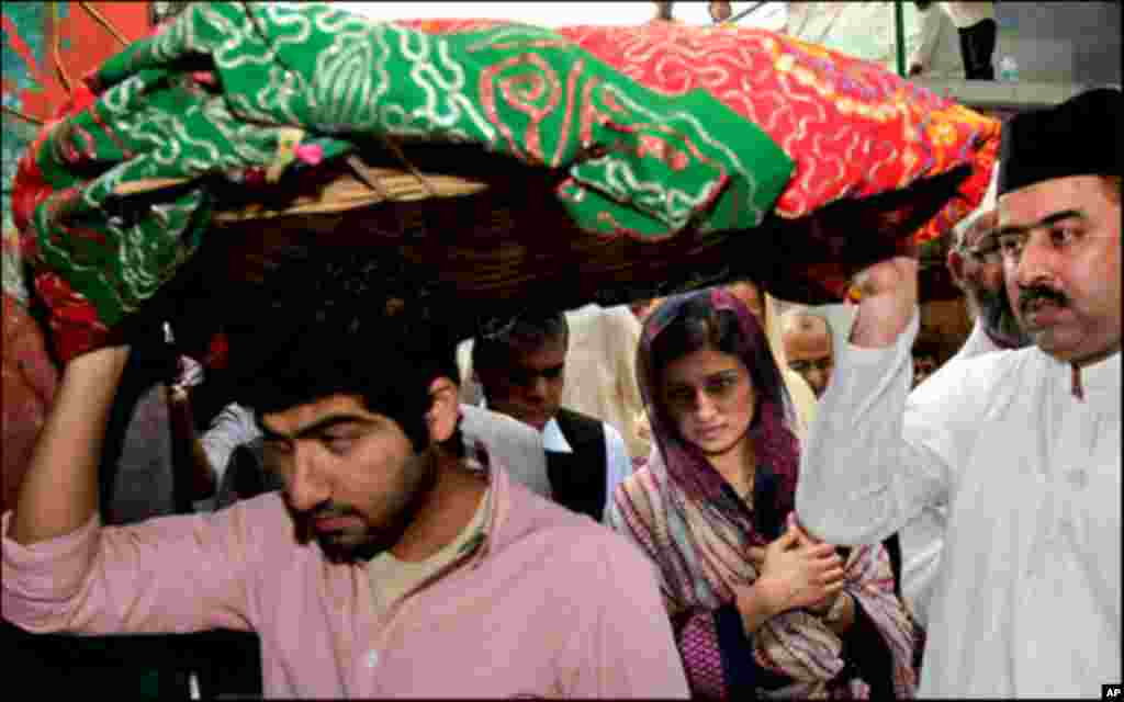 پاکستانی وزیر خارجہ کا دورہ اجمیر شریف