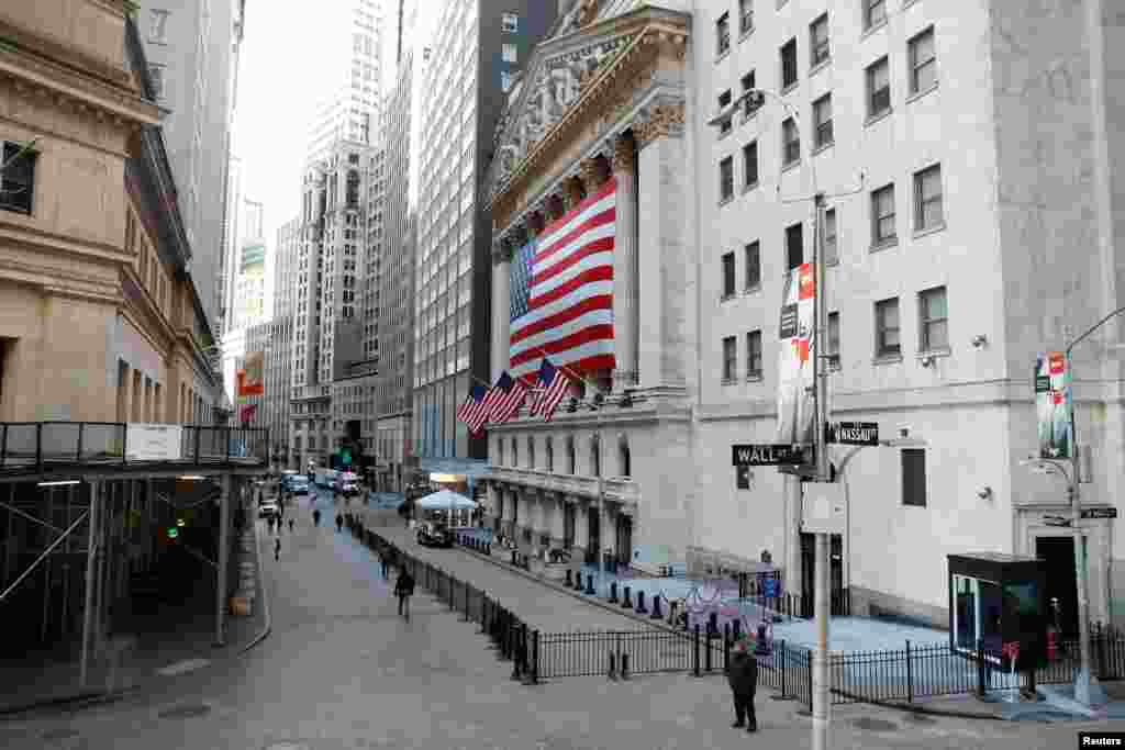 La Bolsa de Valores de Nueva York, uno de los más importantes centros financieros del mundo, ha sido duramente impactada.