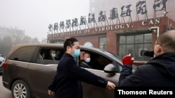 세계보건기구(WHO) 신종 코로나바이러스 기원 조사팀이 중국 우한 바이러스연구소 조사에 나서고 있다. (자료사진)