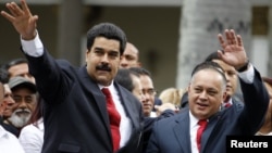 지난 5일 베네수엘라 의회 개원식에 참석한 니콜라스 마두로 부통령(왼쪽)과 디오스다도 카베요 국회의장.