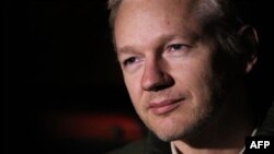 Sáng lập viên Wikileaks Julian Assange