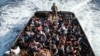 بحیرہ روم میں 64 تارکین وطن امدادی جہاز میں پھنس گئے