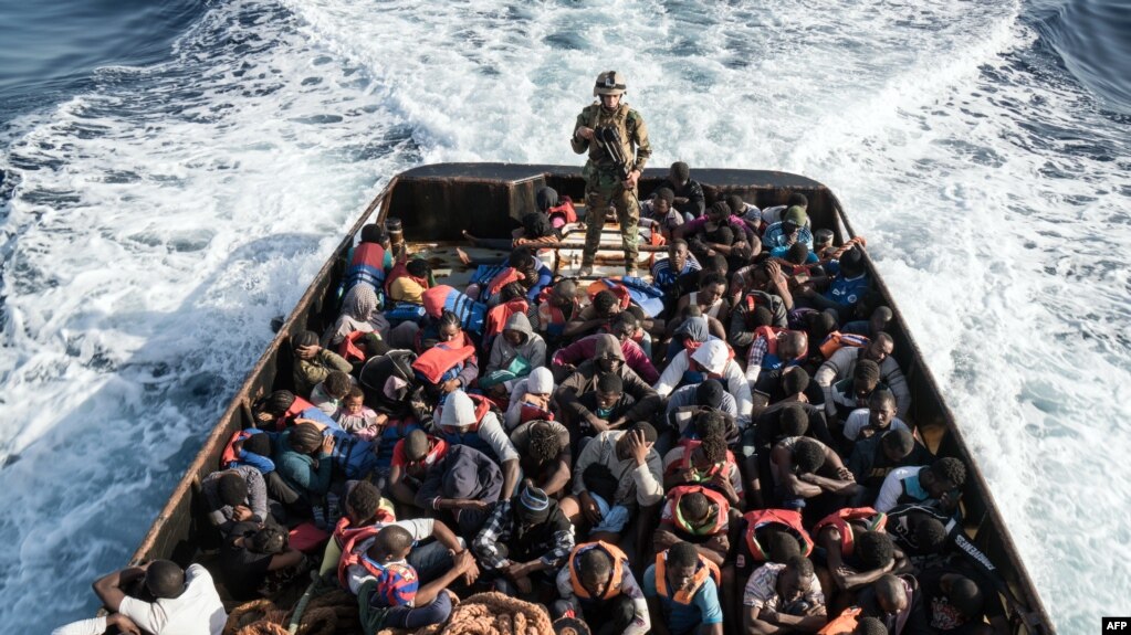 Rruga e mundimshme e imigrantëve nga Libia në Europë