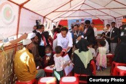 Presiden Joko Widodo di kamp pengungsian etnis Rohingya Jamtoli di Coxs Bazar Bangladesh, Minggu 28 Januari 2018. (Foto Biro Pers Istana)