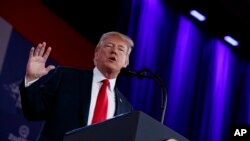 도널드 트럼프 미국 대통령이 23일 메릴랜드 옥슨힐에서 열린 보수정치행동회의 연설에서 새 대북제재를 발표했다