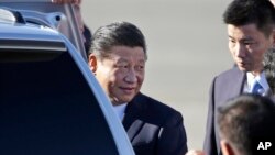 中国国家主席习近平星期二抵达华盛顿州，展开他对美国的首次国事访问 (2015年9月22日)
