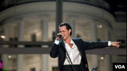 Marc Anthony se convirtió en el cantante hispano que más a recaudado en el American Airlines Arena.