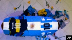 Kovčeg u kojem je sahranjen Dijego Maradona