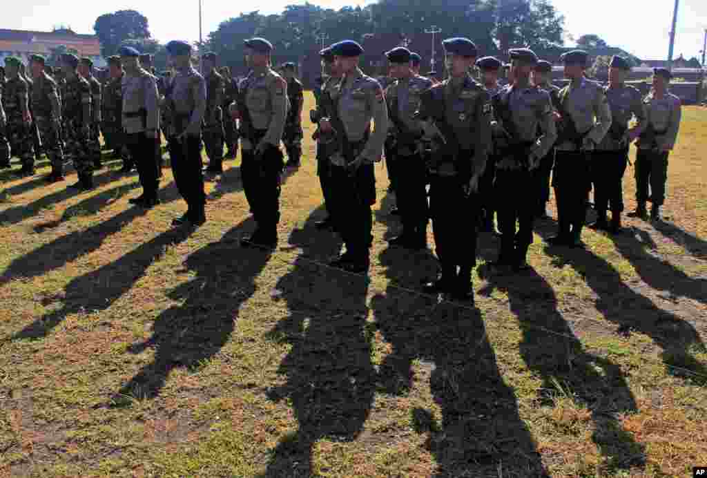 Kepolisian Republik Indonesia memperketat keamanan menjelang kunjungan mantan Presiden Amerika Serikat Barack Obama ke Indonesia.&nbsp;