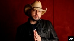 Jason Aldean poses for a photo shoot in Nashville, Tennessee, March 19, 2018.