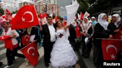 터키 앙카라의 신혼 부부. (자료사진)
