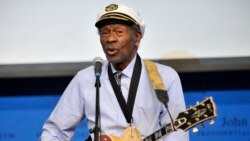 Top Ten Música na América: Uma homenagem a Chuck Berry e a lista de quem lidera a tabela dos EUA