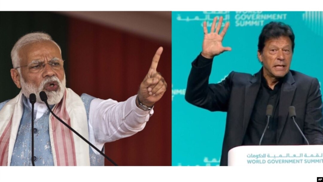 Thủ Tướng Pakistan Imran Khan (phải) và Thủ Tướng Ấn Độ Narendra Modi