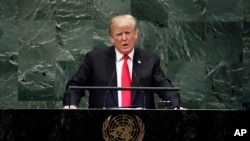 Le président des États-Unis, Donald Trump, prononce son discours à la 73e session de l’Assemblée générale des Nations unies au siège des États-Unis à New York, États-Unis, 25 septembre 2018.