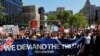 Manifestations à travers les Etats-Unis pour exiger la "vérité" sur la Russie