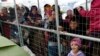 "Où sont les Droits de l'Homme ?" protestent des migrants à Lesbos