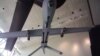 华盛顿史密森国家航空航天博物馆展出的一架携带两枚导弹的“掠食者”无人机。（资料照）