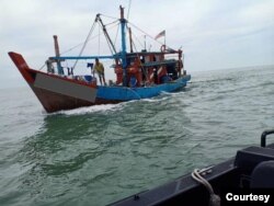 Sebuah kapal di negara bagian Selangor, Malaysia. (Foto: Courtesy)