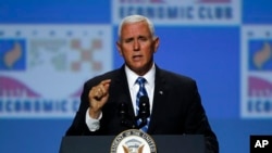 Wakil Presiden AS Mike Pence berbicara di Economic Club, Detroit, Senin, 19 Agustus 2019.