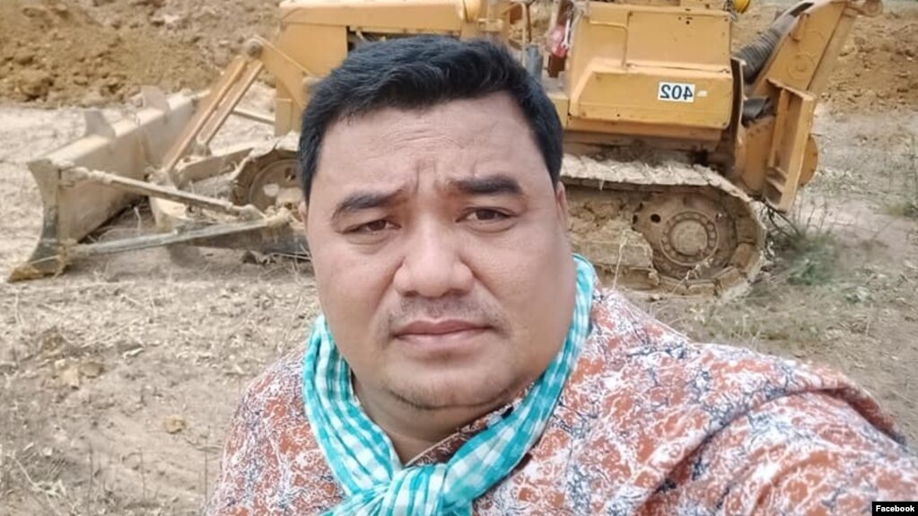 លោក សុខ ឧត្តម ម្ចាស់ស្ថានីយវិទ្យុរិទ្ធិសែន ដែលត្រូវបានតុលាការចោទប្រកាន់ និងឃុំខ្លួនបណ្តោះអាសន្ន។ (រូបថតពីហ្វេសប៊ុករបស់លោក)