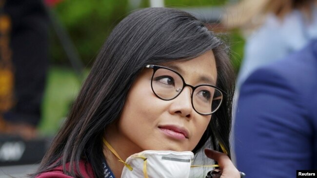 Cô Weijia Jiang, phóng viên thường trực của CBS tại Tòa Bạch Ốc, ngày 11/5/2020. REUTERS/Kevin Lamarque