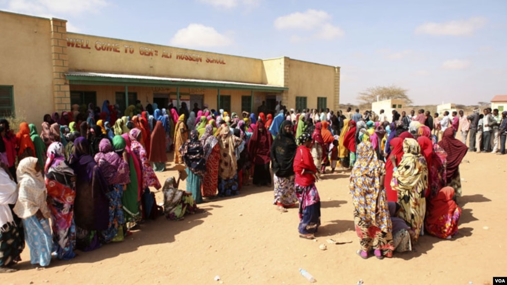 FILE - Long queues of voters in Somaliland municipal elections, Nov. 28, 2012. Photo by Kate Stanworth