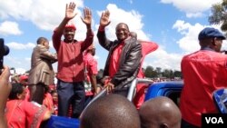 MDC-T officials Nelson Chamisa and Douglas Mwonzora were part of the street protests. (Photo: VOA)