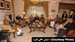 حدود سه ماه پیش حکومت افغانستان از طریق شورای عالی صلح، گفتگوهای صلح را با حزب اسلامی آغاز کرد