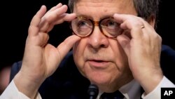 William Barr, nominado al cargo de Secretario de Justicia, testifica durante una audiencia en la Comisión Judicial del Senado, en Washington. 15-1-19.