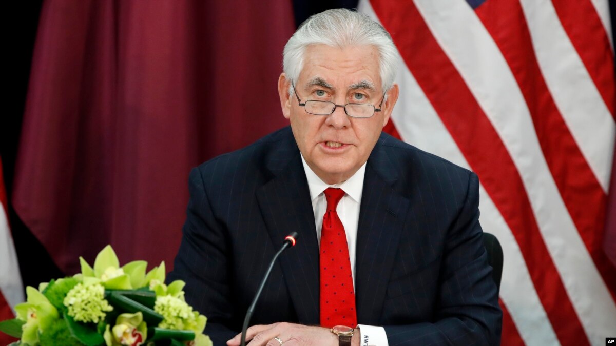 Смотрите - Трамп отменил турне по Лат. Америке, чтобы руководить ответом (атакой) Сирии видео Посмотрите - Трамп отменил турне по Лат. Америке, чтобы руководить ответом (атакой) Сирии видео