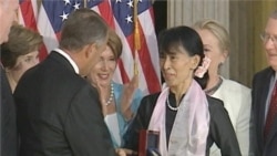 Aung San Suu Kyi Receives US Congressional Gold Medal