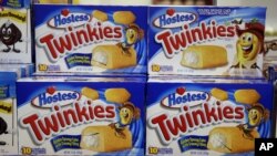 La venta de los famosos Twinkies generan $2.5 mil millones al año.