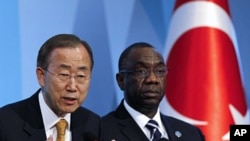 United Nations (U.N.) Secretary-General Ban Ki-moon (L), and Secretary-General of the conference Cheick Sidi Diarra, attend a news conference during the 4th U.N. Conference on the Least Developed Countries in Istanbul, May 9, 2011