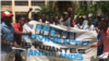 Estudantes universitários manifestam-se em Luanda contra paralisação das aulas