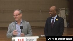 Axmed Xussen iyo Xildhibaan Borys