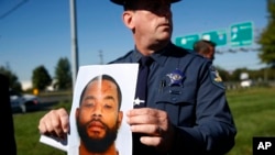 Radee L. Prince, un hombre de 37 años con un largo historial criminal fue arrestado en Delaware varias horas después de disparar a 5 personas en Maryland y a una sexta en Delaware. Tres de las víctimas en Maryland fallecieron.