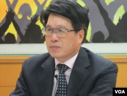 台湾民意基金会董事长游盈隆
