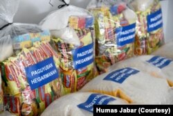 Sembako, seperti beras dan gula, menjadi kebutuhan paling mendesak yang diungkapkan survei ini. (Foto: Courtesy/Humas Jabar)